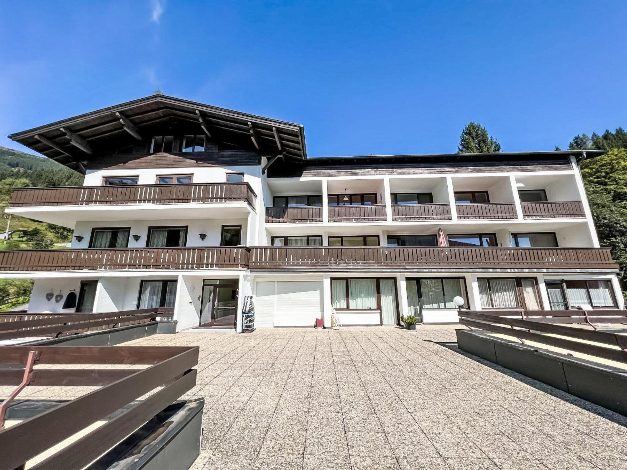 Apartment Holger By Interhome Zell am See Bagian luar foto