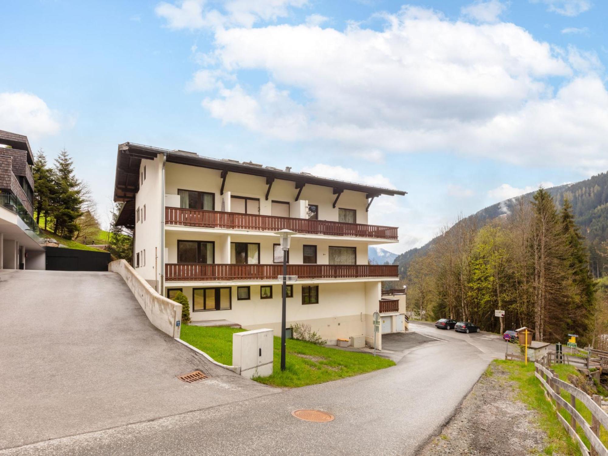 Apartment Holger By Interhome Zell am See Bagian luar foto